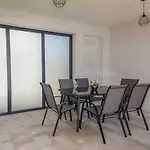 Ferienhaus Ivi *