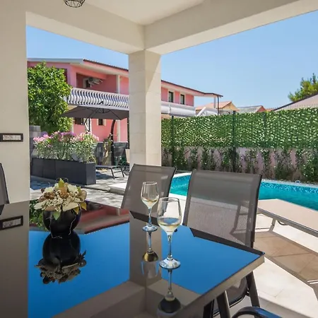 Casa de Férias Ivi Vir