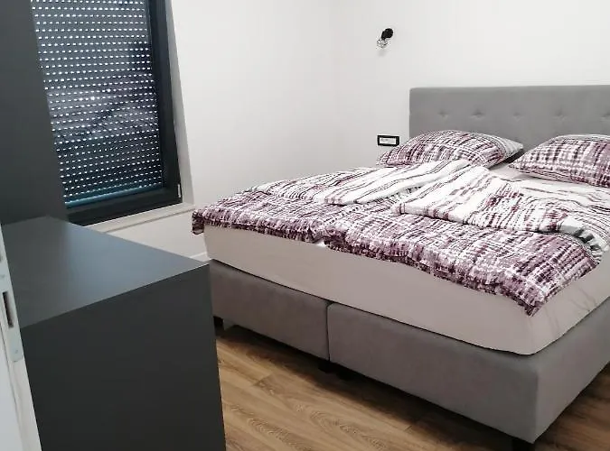 Ivi Holiday home *