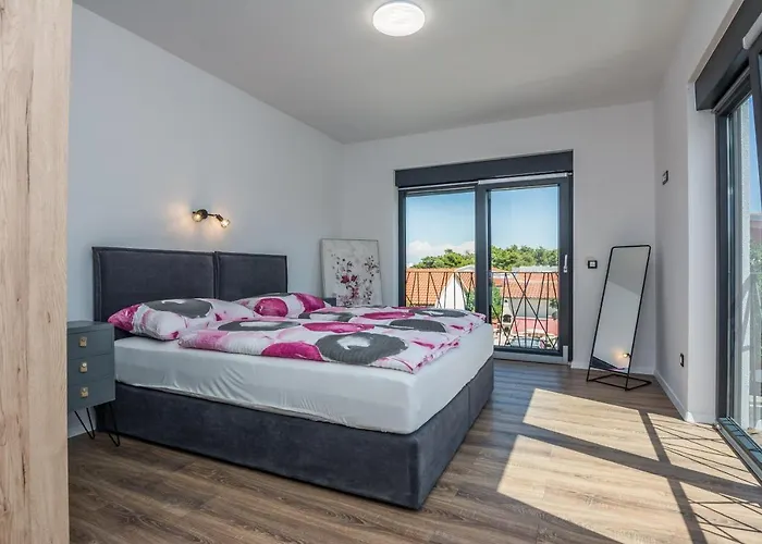 Holiday home Ivi *