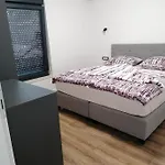 Ivi 度假居 *