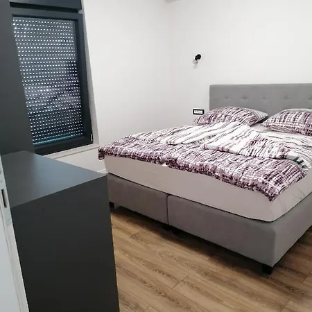 Ivi Holiday home *