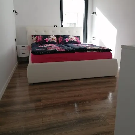 Ivi Holiday home *