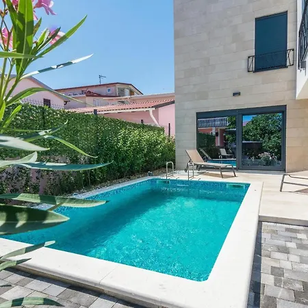 Ivi Holiday home